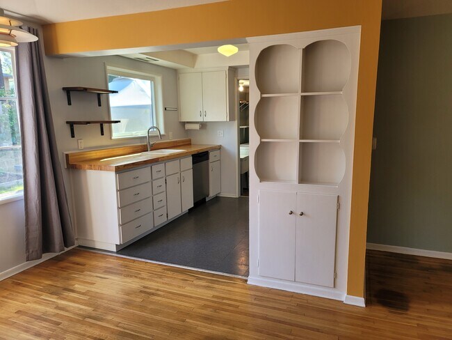 Building Photo - 1110 SE 113th Ave