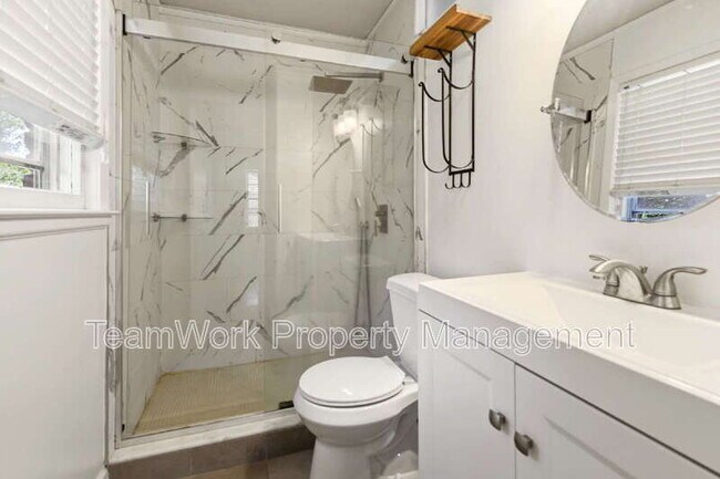 Building Photo - 1641 Falmouth St