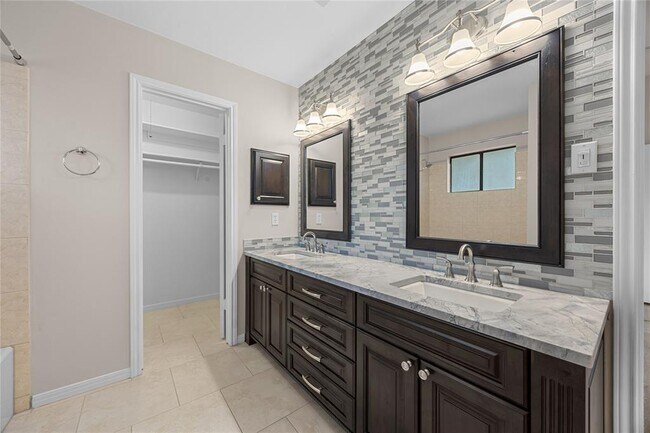Building Photo - 2608 Water Well Ln