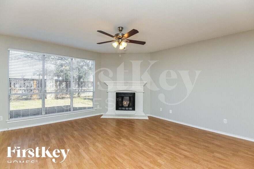 Building Photo - 6321 Melanie Dr