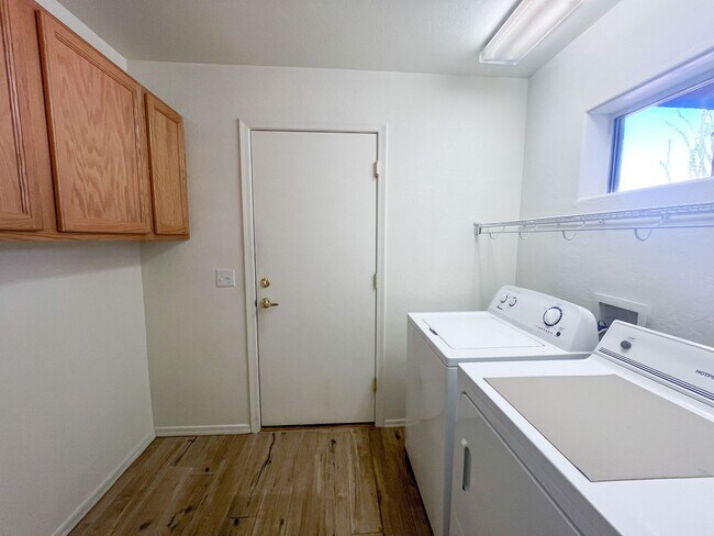 Building Photo - HOUSE - COTTONWOOD - VERDE SANTA FE / AMANTE