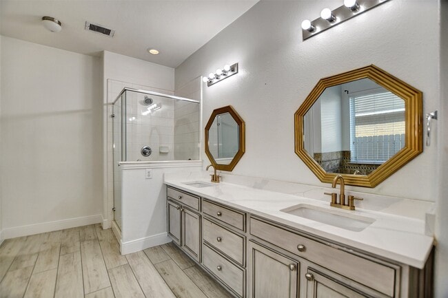 Building Photo - 20831 Brodie Ln