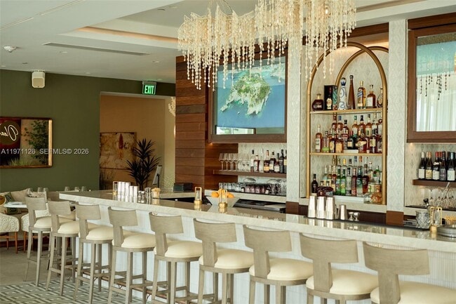 Building Photo - 1000 W Island Blvd