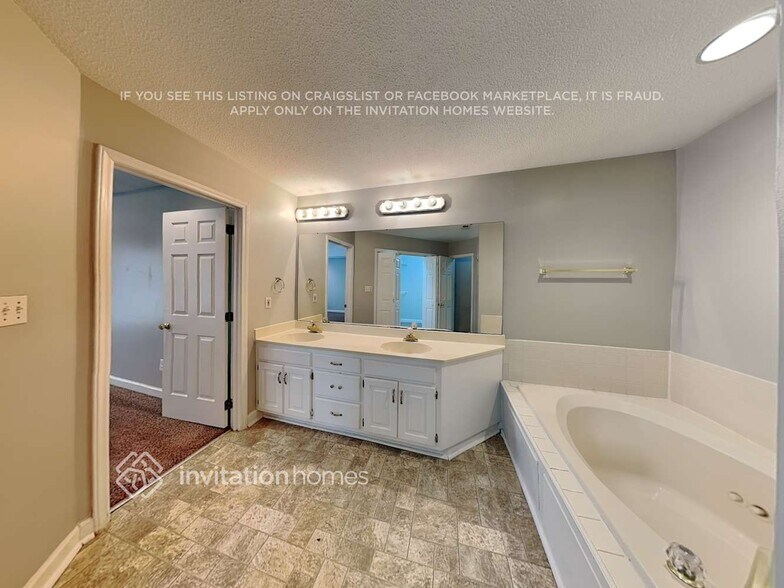 Building Photo - 1611 Plantation Trail