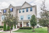 Building Photo - 715 Kalmar Ln
