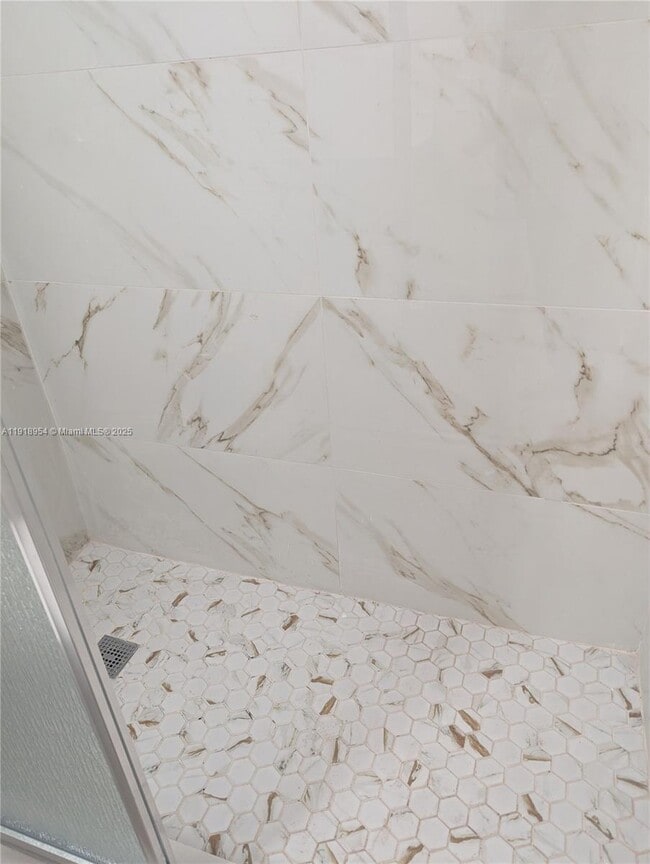 Building Photo - 1908 NW 17th St