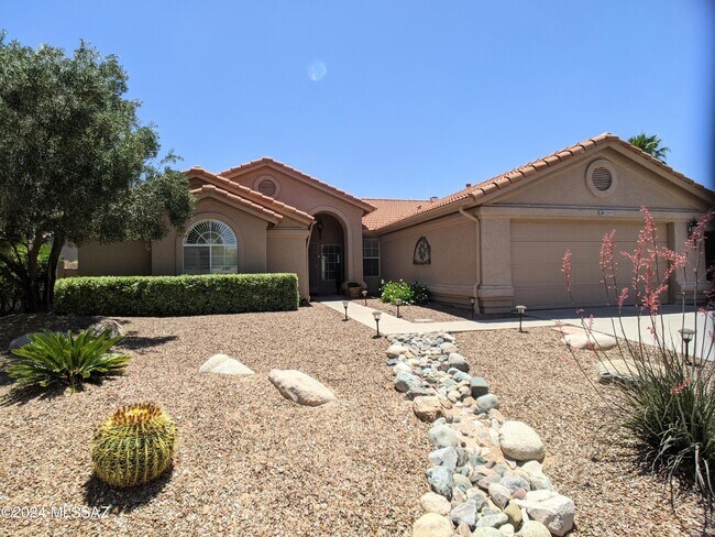 Building Photo - 63945 E Orangewood Ln
