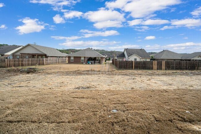 Building Photo - $1665! Beautiful 3Bed 2Bath in newly built Woodland Circle!