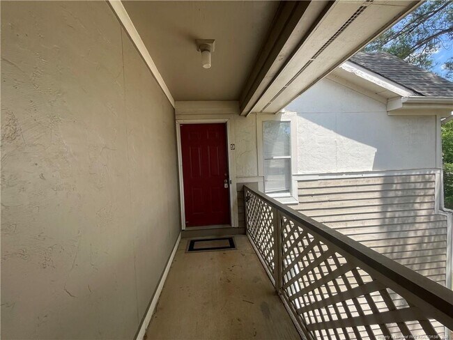 Building Photo - 1000 Wood Creek Dr