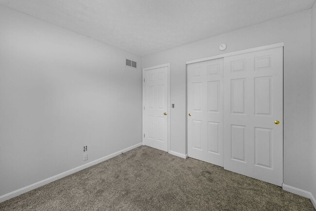 Building Photo - Lebanon- Beautiful 3 bed 2.5 bath home