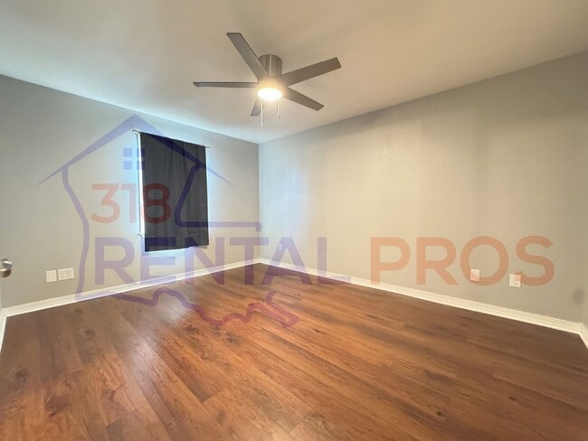 Building Photo - 2 Bed, 2 Bath Townhouse in Ruston!
