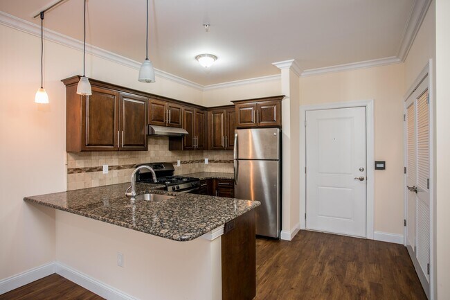 Building Photo - 221 62nd St