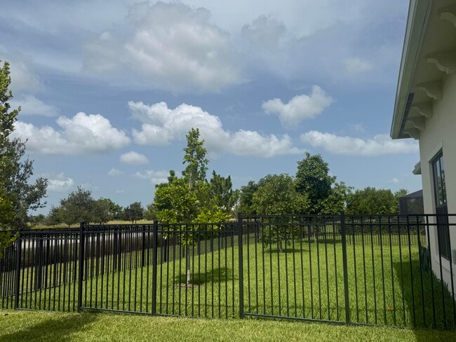 Building Photo - 19594 Weathervane Way