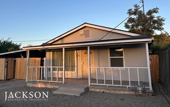 Building Photo - 627 El Terino Ave