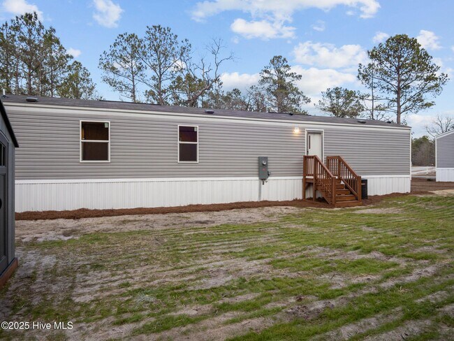 Building Photo - 113 Trott Ln