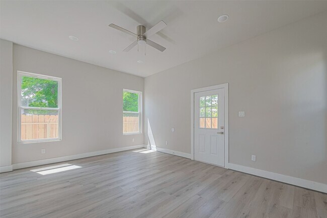 Building Photo - 7207 Force St