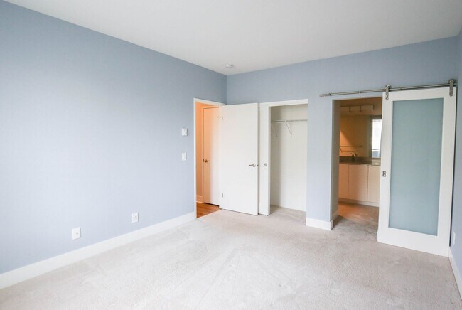 Building Photo - 155 Schooner Ct