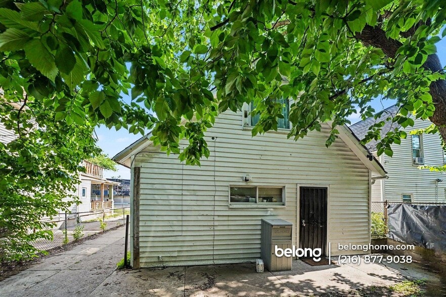 Building Photo - 3326 Walton Ave