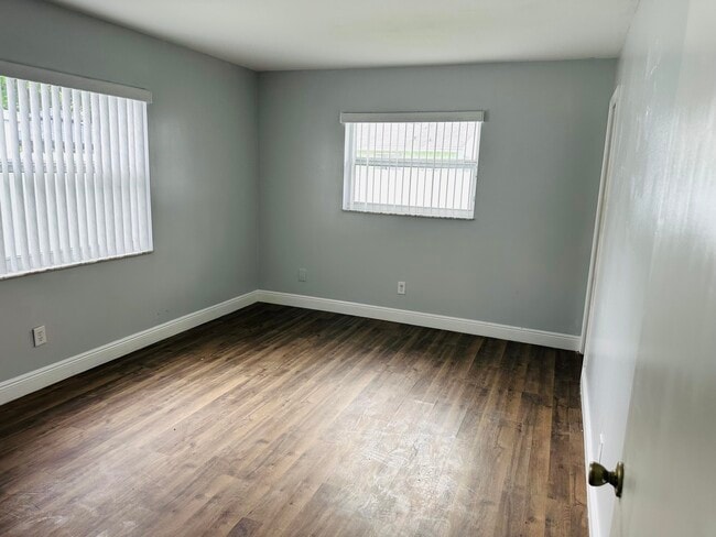 Building Photo - 4599 Pruden Blvd