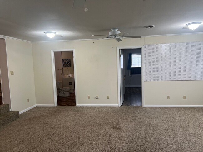 Building Photo - 2502 Blair Blvd