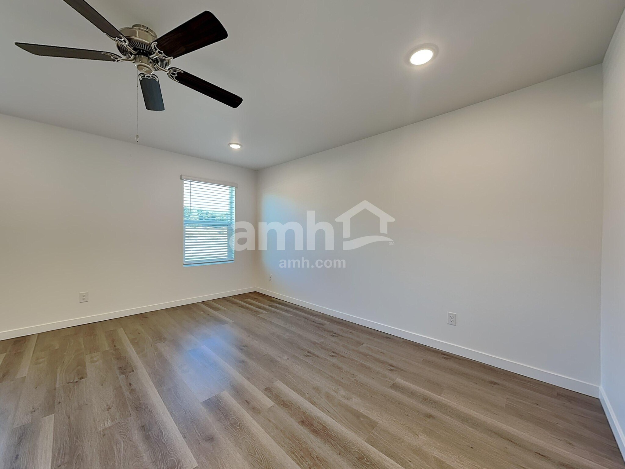 Building Photo - 5118 Turnstone St SE