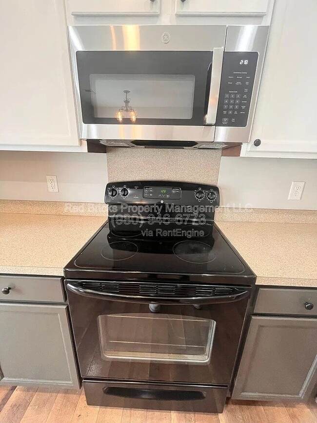 Building Photo - 4630 Craigmoss Ln