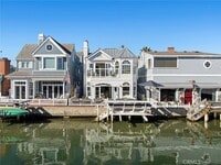 Building Photo - 125 Grand Canal
