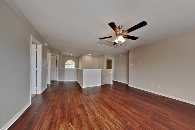 Building Photo - 32126 Willow Creek Park