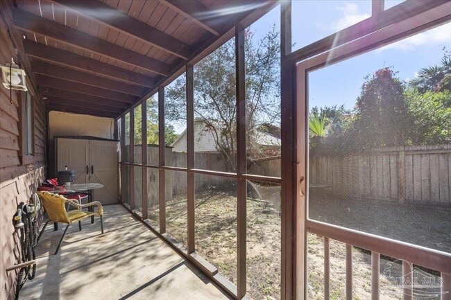 Building Photo - 3345 E Lloyd St