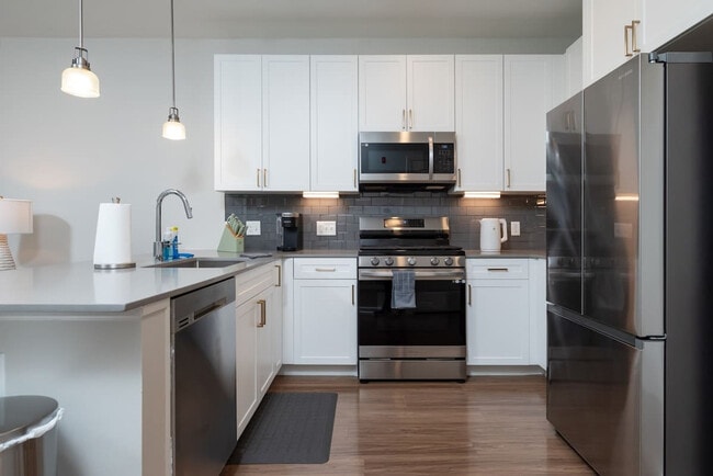 Building Photo - 360 Foley St