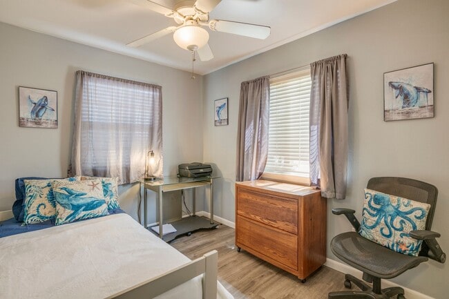 Building Photo - Villas at Kenolio Furnished Two Bedroom Tw...