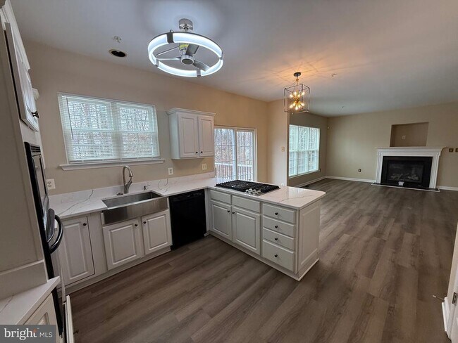 Building Photo - 10106 Garden Valley Ct