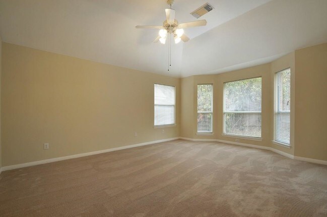 Building Photo - 2000 Maize Bend Dr