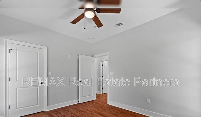 Building Photo - 43 Dearman Rd