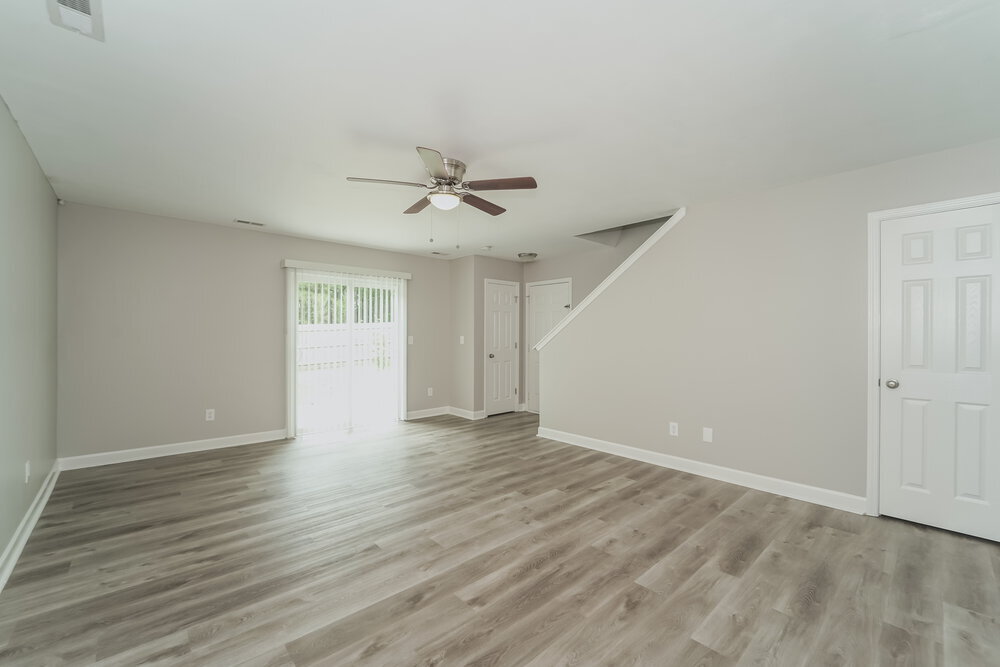 Building Photo - 9139 Simonton Dr