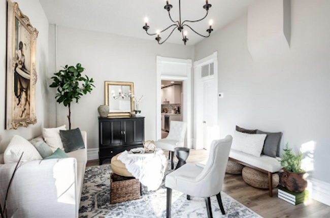 Building Photo - Large 2 Bed, 1 Bath + 2 Bonus Rooms – Two ...