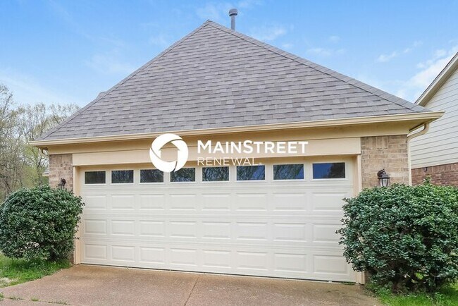 Building Photo - 3 Bedroom Pet-Friendly Home in Cordova, TN with Main Street Renewal