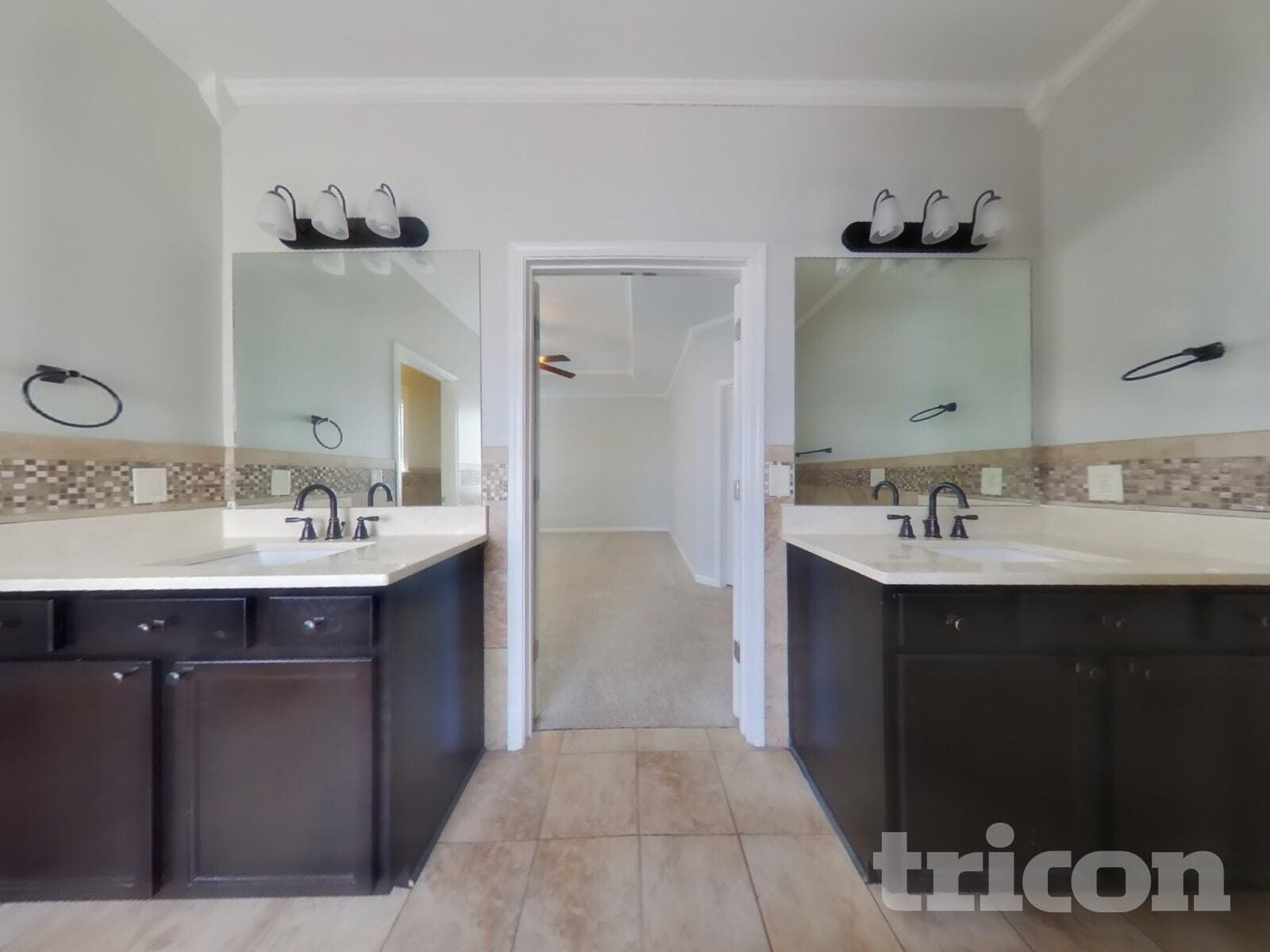 Building Photo - 21 Howard Ave