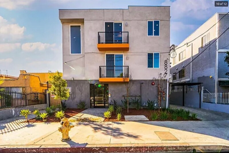 Building Photo - 8827 Van Nuys Blvd