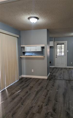 Building Photo - 205 Ironbark Dr