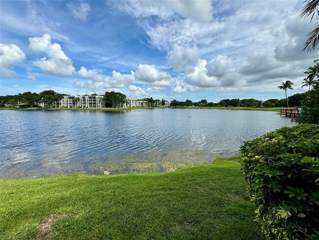 Building Photo - 9311 Orange Grove Dr