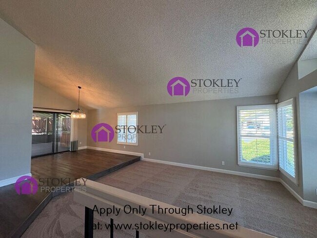 Building Photo - 2397 Lake Meadow Cir