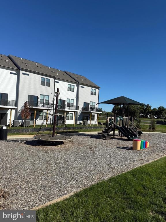 Building Photo - 331 Ensemble Wy