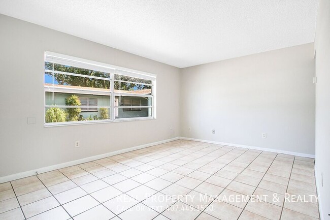 Building Photo - 2 BR / 2 BA Condo In Winter Park