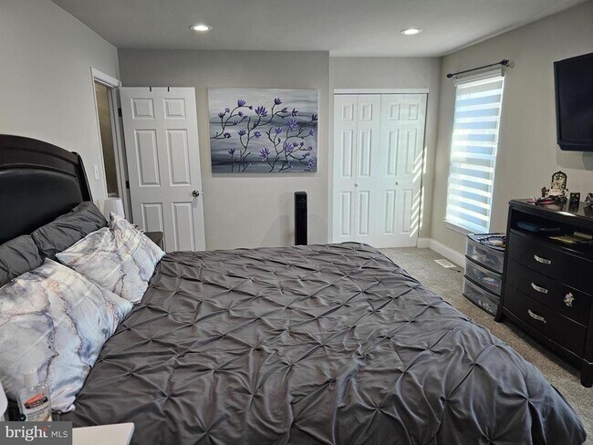 Building Photo - 3108 Sounding Dr