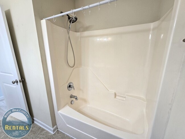 Building Photo - 194 Azor Ct