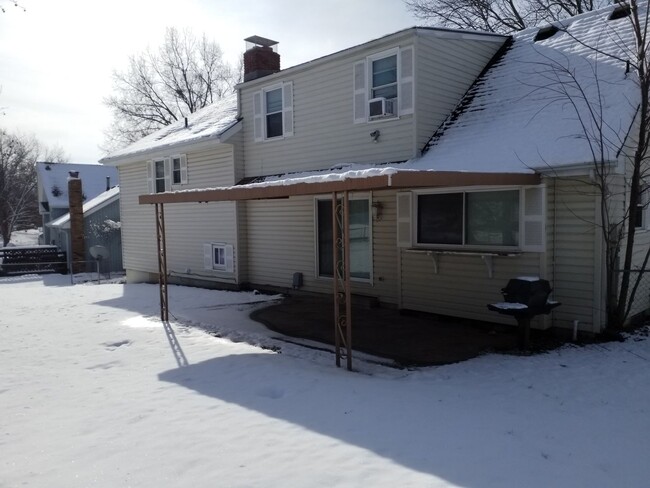 Building Photo - Coming Soon!! Large Family SF Newly Renova...