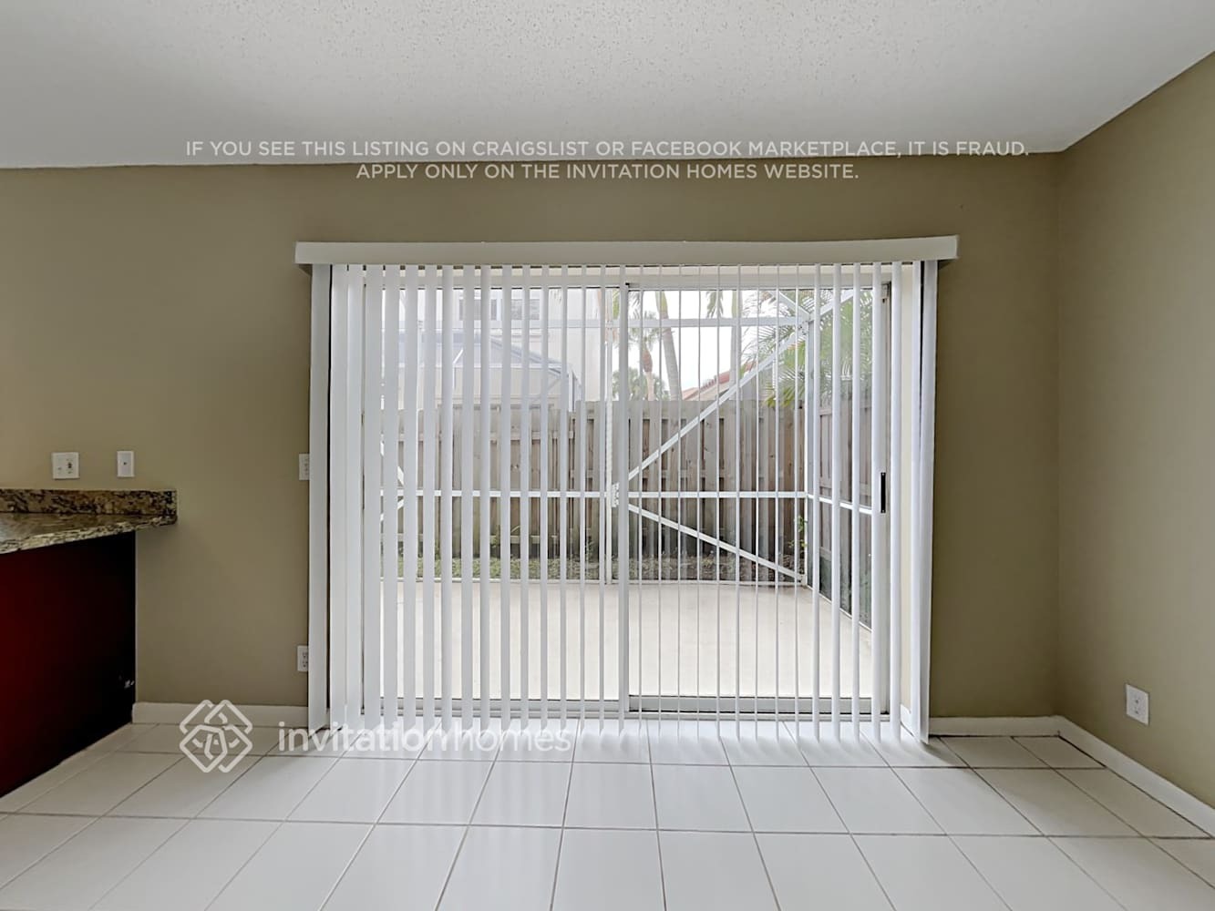 Building Photo - 10859 Buttonwood Lake Dr