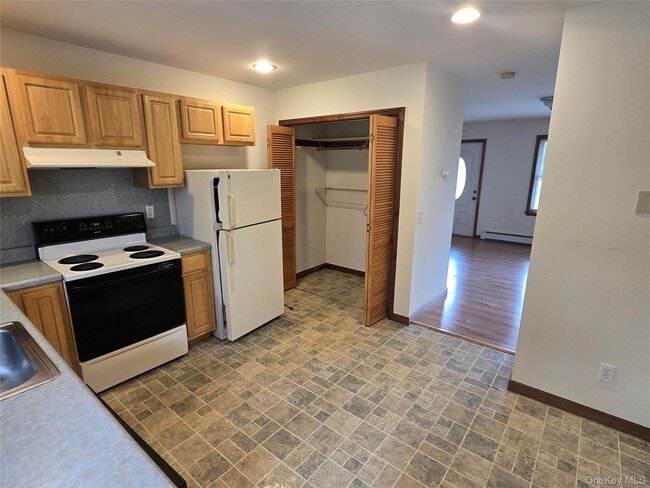 Building Photo - 369 New Unionville Rd