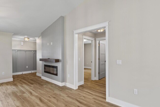 Building Photo - Modern Living Awaits!